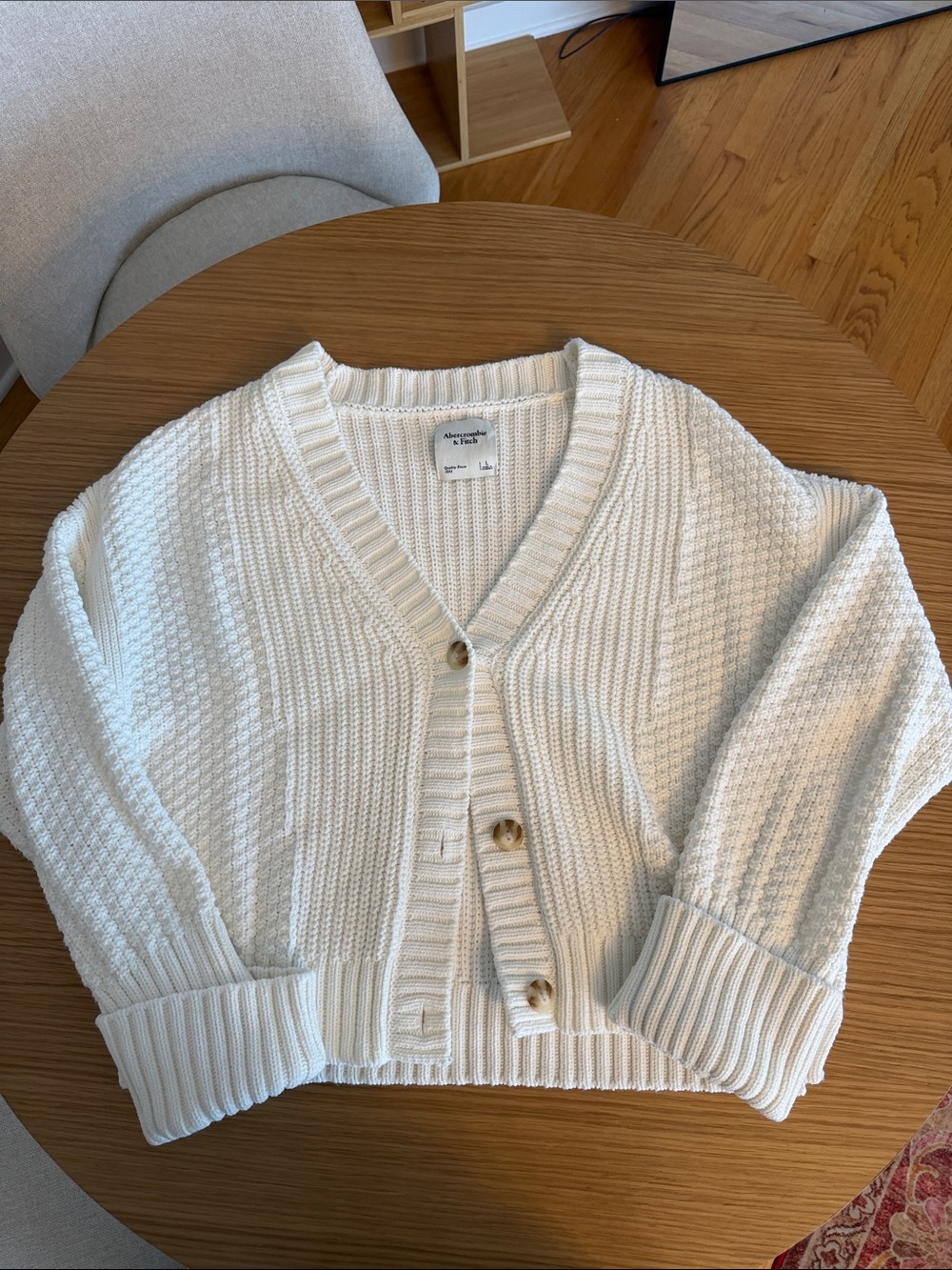 Abercrombie Cream Chunky V-Neck Button Cardigan